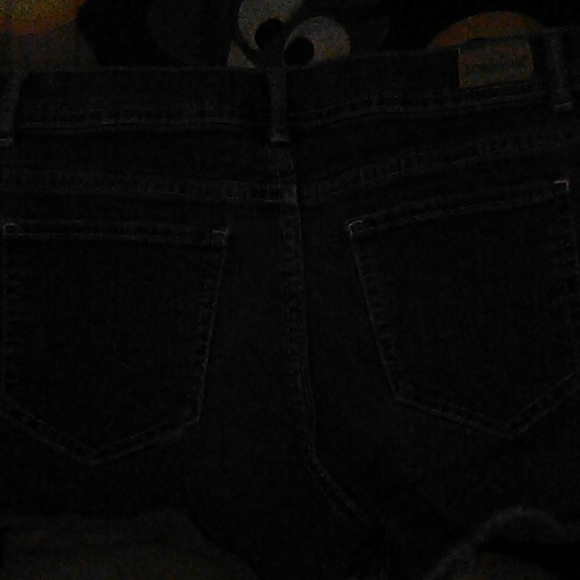 Shorts - Picture 4 of 7